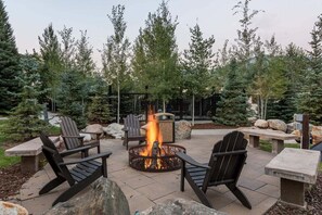 Property grounds - EagleRidge Abode | Great Location | Pool & Hot Tubs | Walk To Slopes (Steamboat Springs)