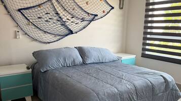 3 chambres, fer et planche à repasser, Wi-Fi gratuit, draps fournis