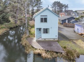 Exterior - Riverfront Home Near Downtown + 5Min Walk to Beach (Lincoln City)