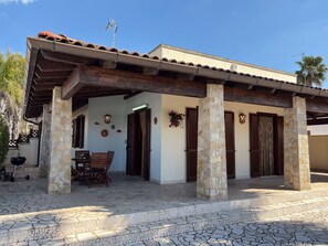 Outdoor dining - Villetta Azzurra - Salento Reservation (Marina di Mancaversa)