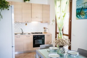 Fridge, microwave, oven, stovetop - Villetta Azzurra - Salento Reservation (Marina di Mancaversa)