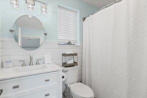 Shower, hair dryer, shampoo - Seagrove - Drift Away (Santa Rosa Beach)