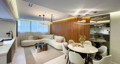 Modern Luxury 3BR âą AC âą Walk-in Shower âą Perfect Stay