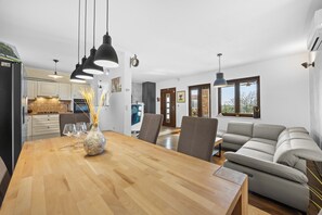Dining - Villa Tramontana by Istrabook (Jadreski)