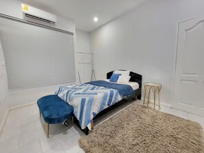 3 bedrooms, iron/ironing board, travel cot, free WiFi - Cozy Duafe Villa/WI-FI/ 24hr Security/10mins to Airport (Adenta Municipality)