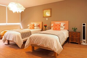 In-room safe, blackout curtains, iron/ironing board, free WiFi - Polanco Family Terrace By The Local Way (Mexico City)
