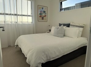 Room - Rooms with Home Comfort (Hamilton)