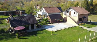 Wellness, pool and sports activities with views of Papuk