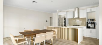 Family-Friendly 4BR Haven | Big Space Comfort