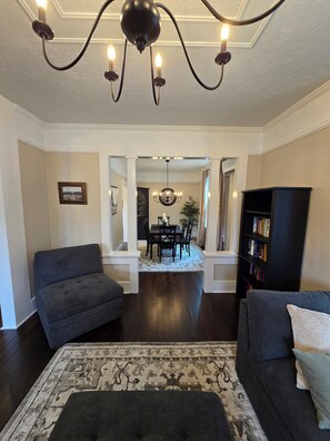 Interior - Beautiful 3 bed 3 bath home close to beaches, dunes, golf and hiking. (Coos Bay)