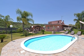 Pool - Villa Salvia, with private pool near Syracuse (Floridia)