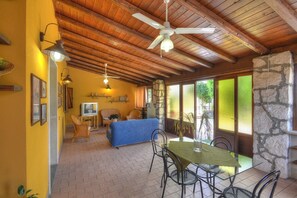 Interior - Villa Lampo - Private Villa With Pool (Solarino)