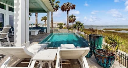 Waterfront home w/ private pool, grill, community amenities & great location