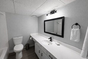 Bathroom - Sleepover | Beautiful 1BD/1BA + Gym - Wichita (Wichita)