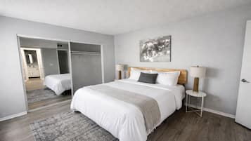 Iron/ironing board, WiFi, bed sheets