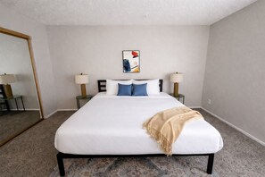 Room - Sleepover | Tasteful 1BD/1BA + Gym - Wichita (Wichita)