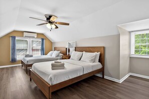 Iron/ironing board, travel crib, WiFi, bed sheets