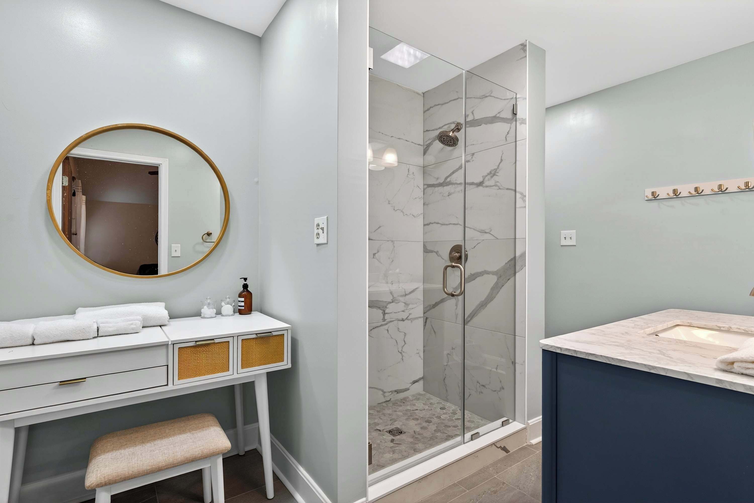 Shower, hair dryer, shampoo