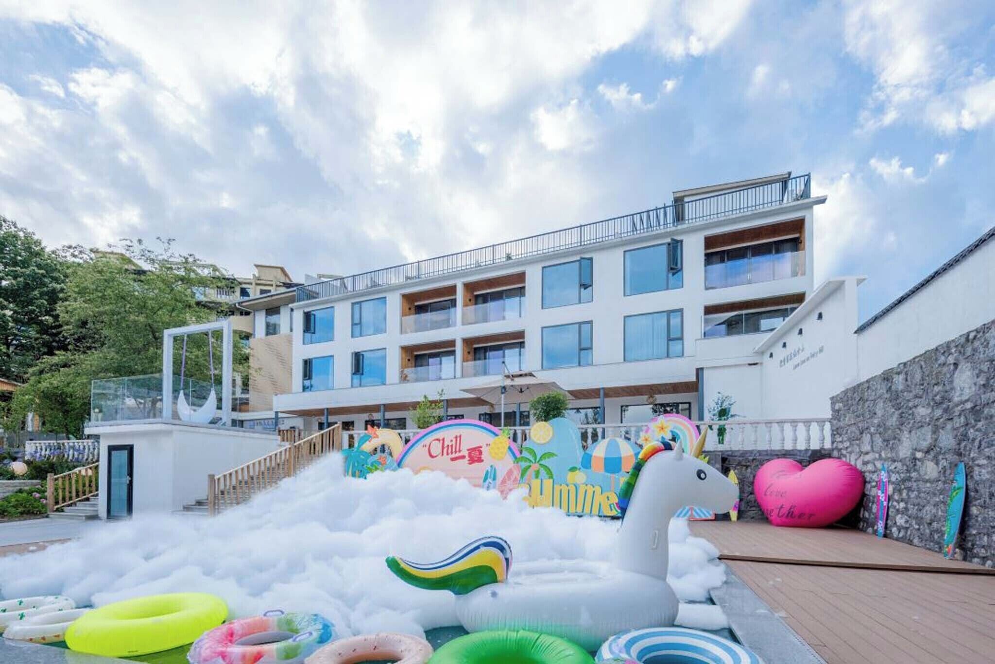 Seasonal outdoor pool