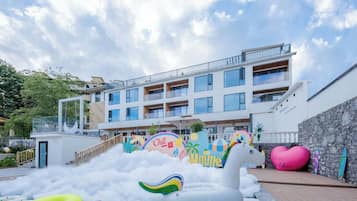 Seasonal outdoor pool