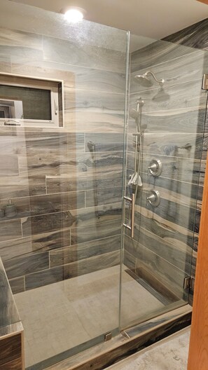 Bathroom - Incredible views, right in downtown Cooke City and backed up to Soda Butte Creek (Cooke City)