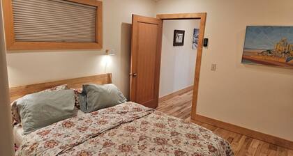 Cooke City Cosmopolitan - Downtown Cooke City and backed up to Soda Butte Creek