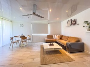 TV - Luxury Ocho Rios Condo | Pool | Near Beach (Ocho Rios)