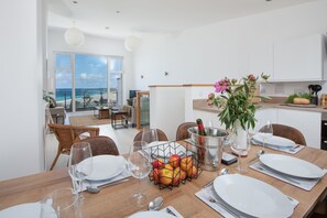 Dining - Trelantis, 5 Gwelva - Sea view, 250m to beach, Pets welcome (Newquay)