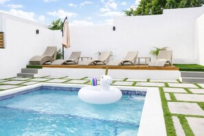 Pool - Lux 2BR Apt | Private Pool | Breakfast Included (Ocho Rios)