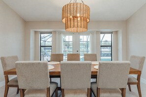 Dining - The Gulf Access Oasis Heated Pool & SPA, Ramp/Dock (Port Charlotte)