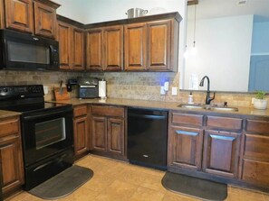 Private kitchen - Peaceful 3-bedroom house in charming Stillwater for your getaway (Stillwater)