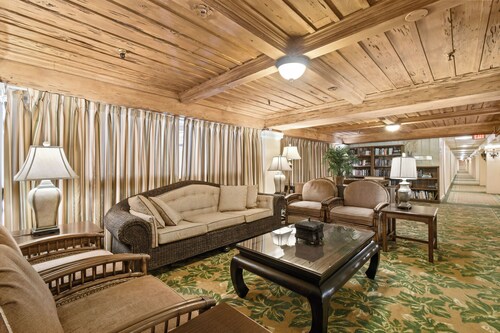 Palm Terrace 1br 2045