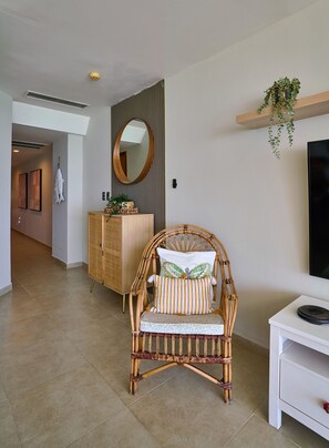 Apartment - Sunset Glow Retreat Marbella Beachfront Pool (Guayacanes)