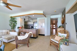 Apartment - Sunset Glow Retreat Marbella Beachfront Pool (Guayacanes)