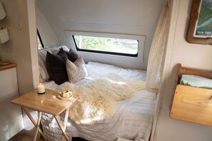Room - Lucky Otter Camper -- A Cozy Lakeside Nook (Mount Nebo)