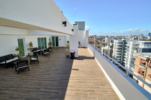 House | 2 bedrooms, desk - The LUX Natural Art Downtownsd Pool Gym 2BR (Santo Domingo)