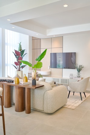 บ้านพัก | 2 ห้องนอน, โต๊ะทำงาน