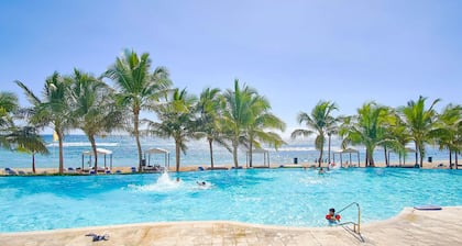 Marbella LUX Sunsets Beachfront Pool Families