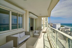 Apartment | 3 bedrooms - 3BR Hemingway Retreat Juandolio Walktobeach GYM (Guayacanes)