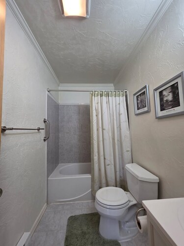 2BR Tongass retreat, perfect for your stay in Juneau
