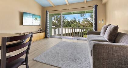Ocean View 1BR • Balcony • Near Beaches and Downtown