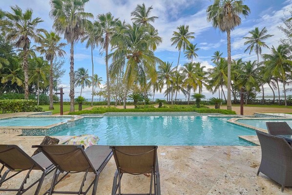 3 bedrooms - 3BR Beach Retreat Terrenas Pool Maid Beachfront (Las Terrenas)