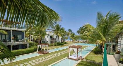 3BR Sublime Essence Beachfront Jaccuzi BBQ