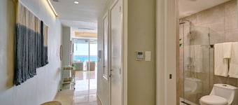 Marbella LUX Essence Beachfront Pool 11thfloor