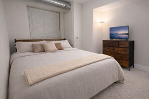 2 chambres, fer et planche à repasser, Wi-Fi gratuit, draps fournis