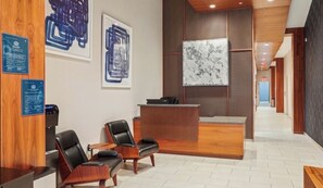 Lobby - Cozy 2BR Apartment, 5 min to Rittenhouse Square, Easy Access to Stadiums! (Philadelphia)