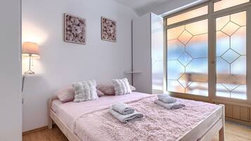 3 bedrooms, Internet