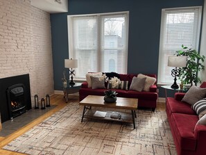 Imagen sin descripción, 3 de 16, botón