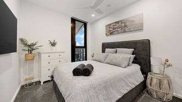 1 bedroom, iron/ironing board, free WiFi, bed sheets