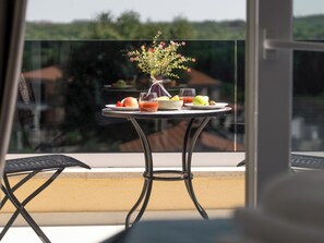 Outdoor dining - Mediterranee Oliva by Interhome (Poreč/Funtana)